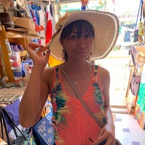 Meet your Posher, Imelda